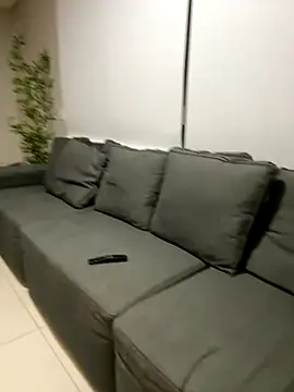 Laisabrazil online show from October 23, 2025, 11:14 pm