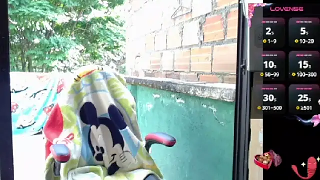 Snapshot of lvsaraa_sexy chatting on January 8, 2025, 10:06 pm lvsaraa sexy online show from January 8, 2025, 10:06 pm