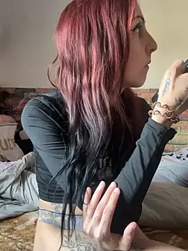 Snapshot of kriszy_baby chatting on February 19, 2025, 8:22 am kriszy baby online show from February 19, 2025, 8:22 am