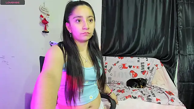 Snapshot of litle_mily_ chatting on December 23, 2024, 12:14 am litle mily online show from December 23, 2024, 12:14 am