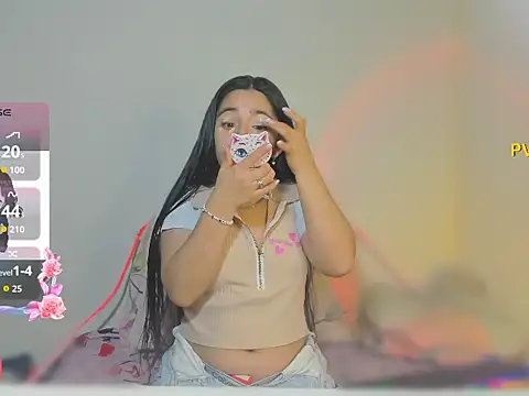 Snapshot of litle_mily_ chatting on November 13, 2025, 8:52 pm litle mily online show from November 13, 2025, 8:52 pm