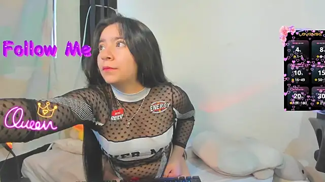 litle mily  online show from April 9, 2026, 10:04 pm