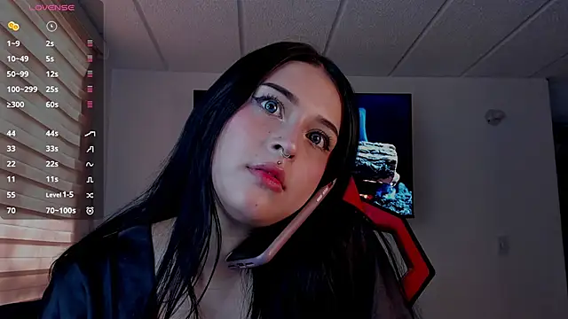 Charlotte greys online show from September 16, 2025, 8:21 pm