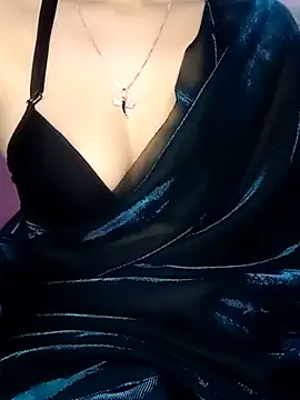 Snapshot of L_ucy1 chatting on February 16, 2025, 5:26 pm L ucy1 online show from February 16, 2025, 5:26 pm