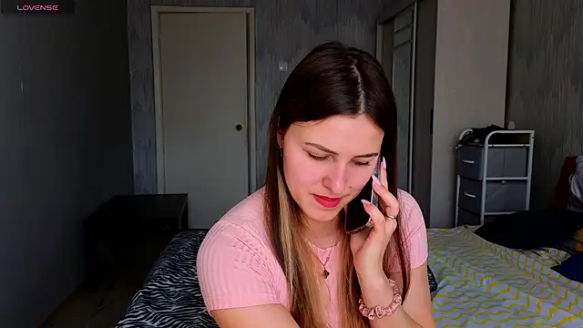Snapshot of sophia_euphoriaa chatting on April 30, 2026, 6:42 am sophia euphoriaa online show from April 30, 2026, 6:42 am