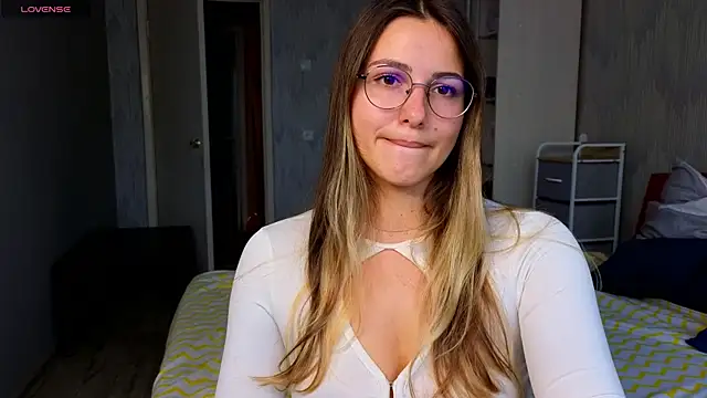 Snapshot of sophia_euphoriaa chatting on June 29, 2026, 8:53 am sophia euphoriaa online show from June 29, 2026, 8:53 am