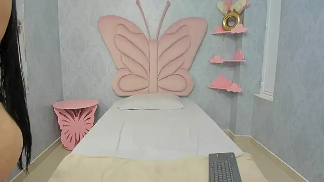 Snapshot of MaddyCute4u chatting on February 22, 2025, 12:29 pm MaddyCute4u online show from February 22, 2025, 12:29 pm