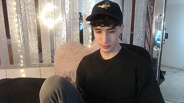 gojo satoru 18 online show from February 18, 2025, 5:53 pm