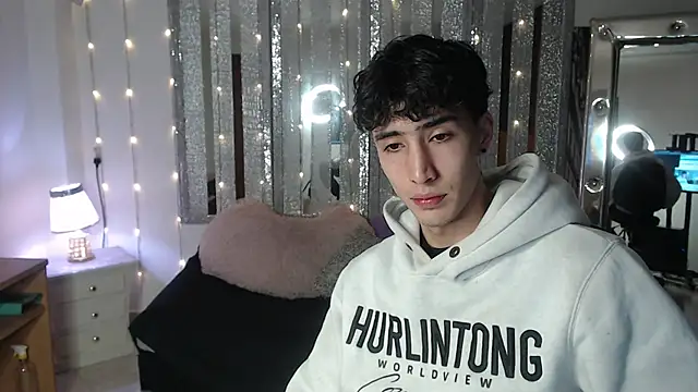 gojo satoru 18 online show from February 19, 2025, 11:49 am