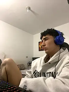 gojo satoru 18 online show from October 3, 2025, 2:47 pm