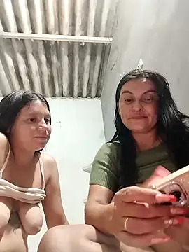 Snapshot of Horny-Mommy-Dirty chatting on September 22, 2025, 4:14 am Horny-Mommy-Dirty online show from September 22, 2025, 4:14 am