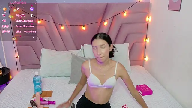 Beautifulskinny18 online show from September 9, 2025, 8:08 pm