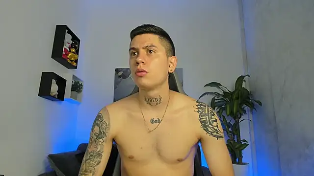 Yeiko Romero  online show from September 10, 2025, 5:13 pm