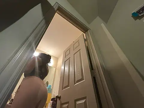 wynterheat online show from March 5, 2025, 5:18 am