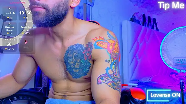 Rich boy01 online show from February 28, 2026, 3:13 pm