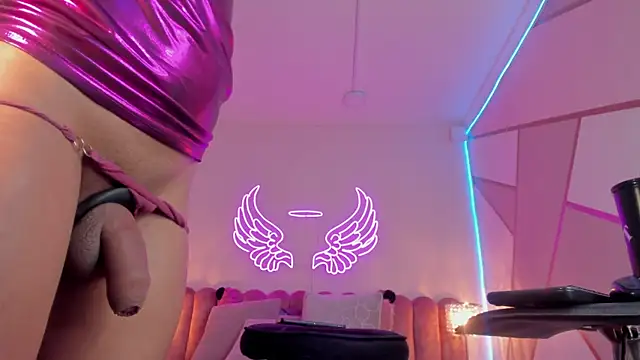  scarletmoore online show from March 2, 2025, 9:53 am