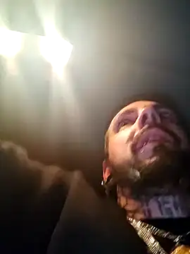 Casaltesudex online show from November 28, 2025, 11:07 pm