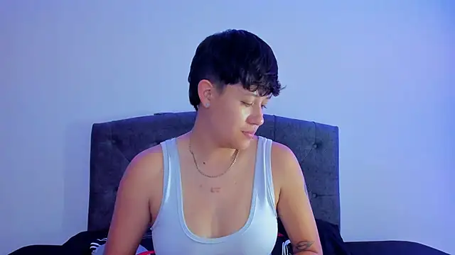 violet casper  online show from March 20, 2025, 4:20 pm