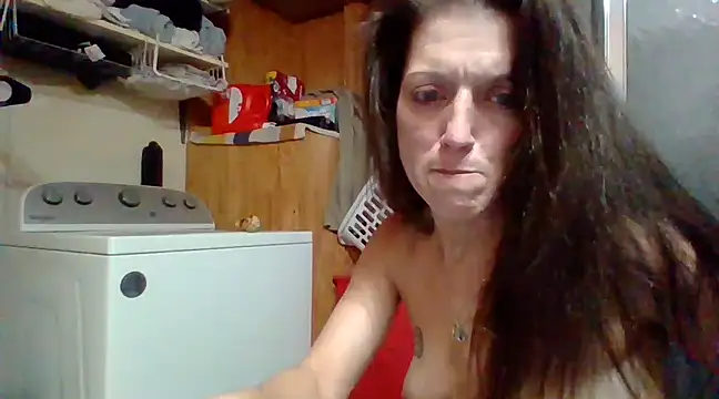 Snapshot of fantasymade69 chatting on January 7, 2025, 10:43 am fantasymade69 online show from January 7, 2025, 10:43 am