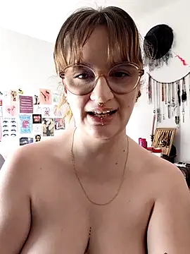 PrincesseMalicia online show from April 14, 2026, 1:28 pm