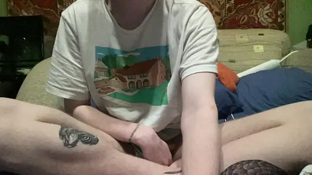 Snapshot of tyler_8x chatting on March 13, 2025, 7:06 pm tyler 8x online show from March 13, 2025, 7:06 pm