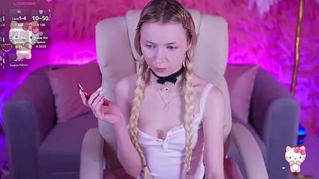 EviStar online show from April 4, 2026, 7:17 am