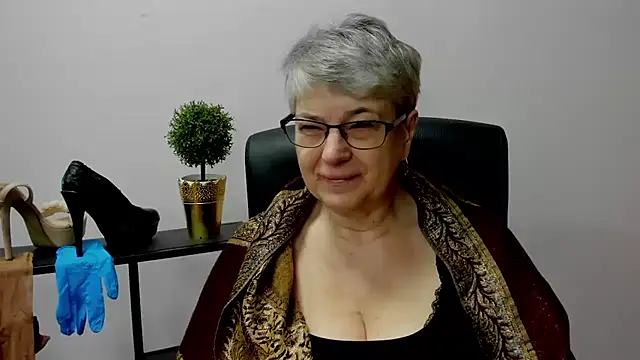 IrisDream online show from February 17, 2025, 7:15 am