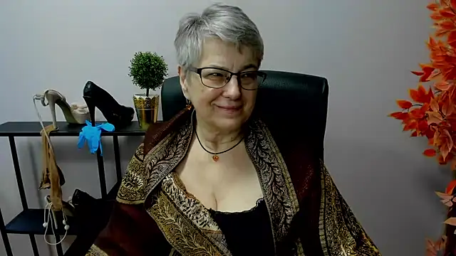 IrisDream online show from February 24, 2025, 10:48 am