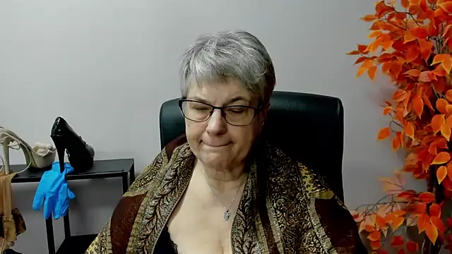 IrisDream online show from March 14, 2025, 1:24 pm