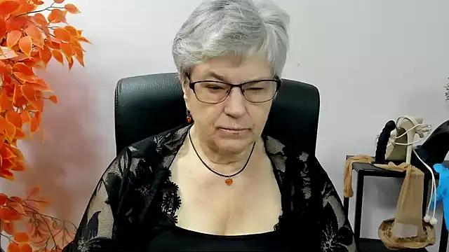 IrisDream online show from September 25, 2025, 6:17 am