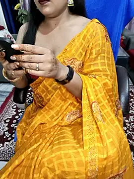 Cute-Raashii online show from June 11, 2026, 12:32 am