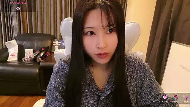 -satomi-jp online show from March 18, 2026, 12:52 pm