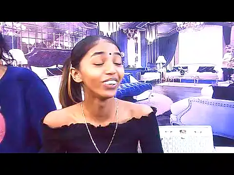 IndianSexySlender online show from November 10, 2025, 5:17 am