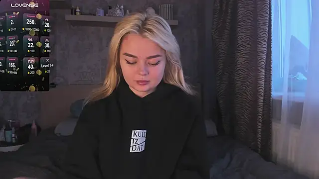 purebeautie13 online show from January 30, 2025, 12:06 pm