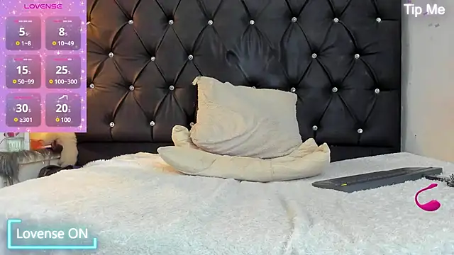 AllisonsweetZ online show from January 21, 2025, 11:13 pm