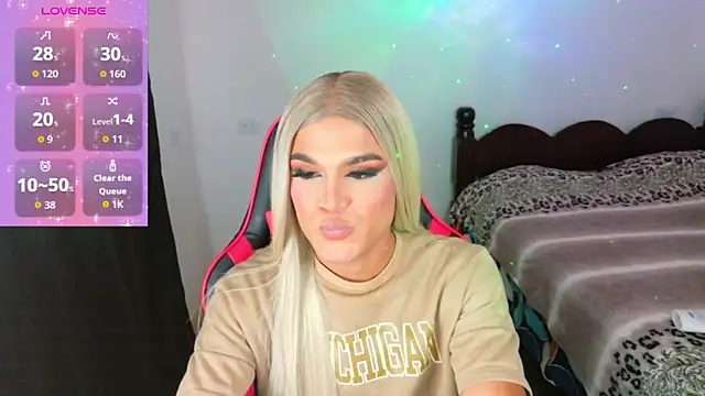 AllisonsweetZ online show from November 5, 2025, 2:39 pm