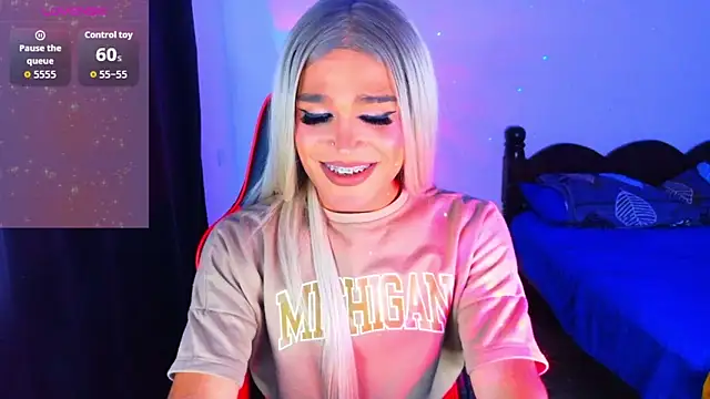 AllisonsweetZ online show from March 3, 2026, 2:12 pm