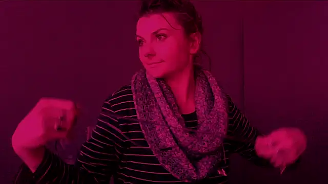 Snapshot of Phoenixmonroe0810 chatting on December 9, 2024, 10:30 pm Phoenixmonroe0810 online show from December 9, 2024, 10:30 pm