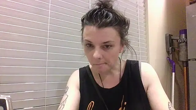 Snapshot of Phoenixmonroe0810 chatting on January 9, 2025, 2:01 am Phoenixmonroe0810 online show from January 9, 2025, 2:01 am