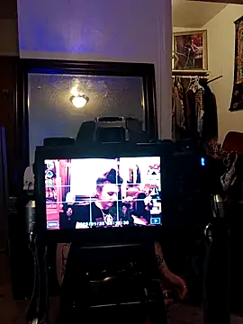 Snapshot of Phoenixmonroe0810 chatting on January 26, 2025, 3:17 am Phoenixmonroe0810 online show from January 26, 2025, 3:17 am