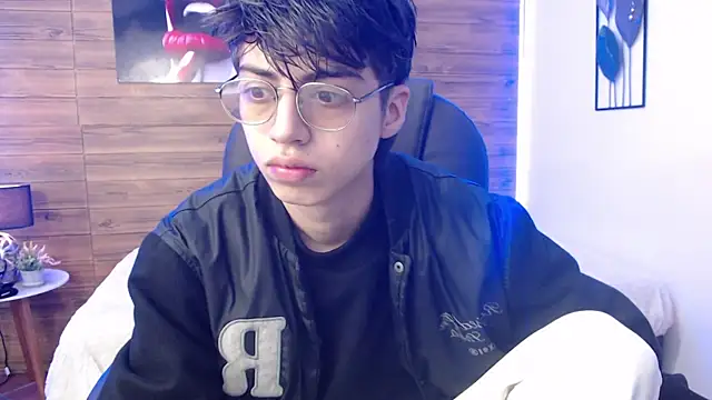 jhoellx online show from December 27, 2024, 12:23 pm