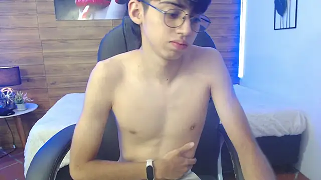 jhoellx online show from December 27, 2024, 3:26 pm