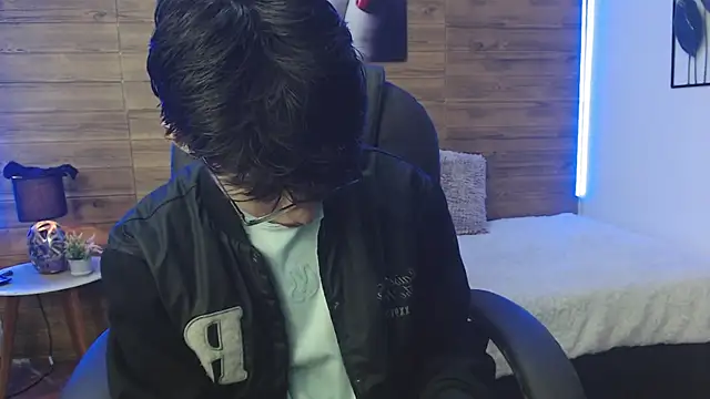 jhoellx online show from December 28, 2024, 12:35 pm