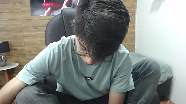 jhoellx online show from January 30, 2025, 12:48 pm