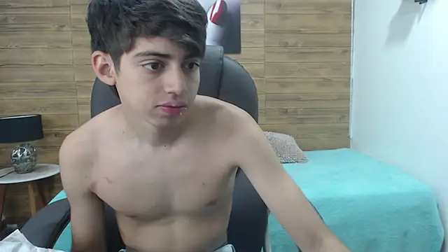 jhoellx online show from February 5, 2025, 1:11 pm