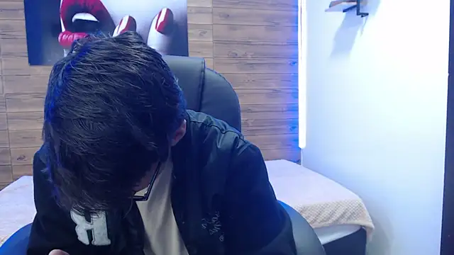 jhoellx online show from February 11, 2025, 12:48 pm