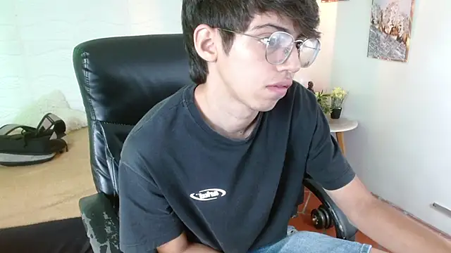 jhoellx online show from March 2, 2025, 3:37 pm