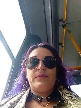 sophie banger online show from November 20, 2025, 7:24 pm