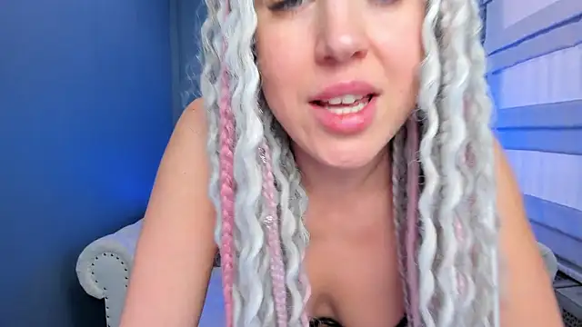 rock n roxy online show from January 18, 2025, 7:49 am