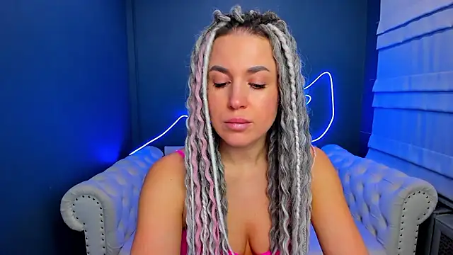 Snapshot of rock_n_roxy chatting on January 17, 2026, 1:21 am rock n roxy online show from January 17, 2026, 1:21 am